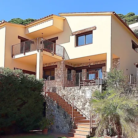 Holiday home Cataleya